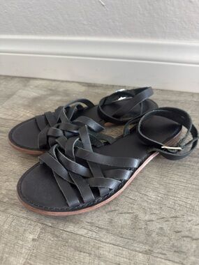 Gap Black Leather Sandals